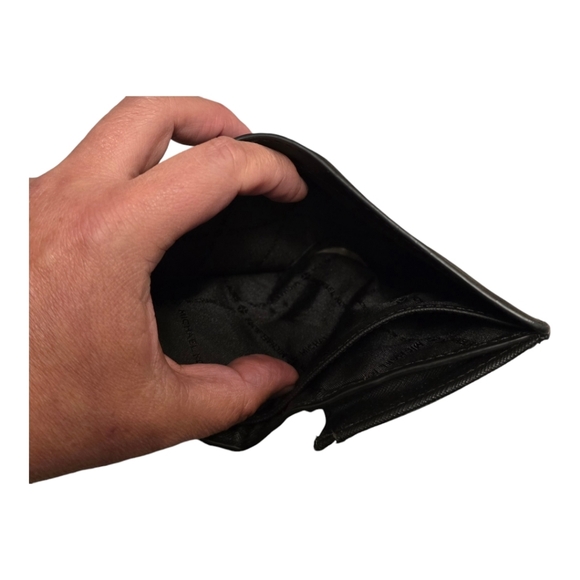 NWOT -Michael Kors Jet Set Charm Medium Wallet - Picture 5 of 7